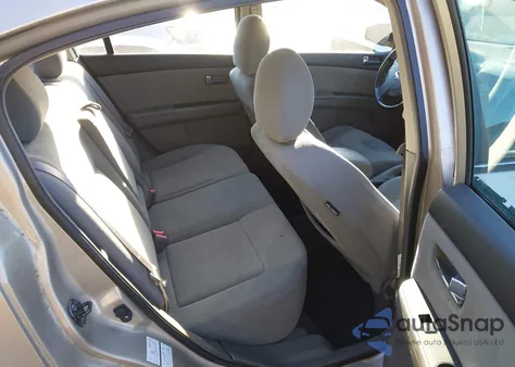 2009 Nissan Sentra 2.0S z USA, uszkodzony, nr VIN 3N1AB61EX9L626508